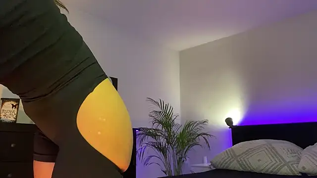 spottyyy online show from March 2025 06:55:01 PM