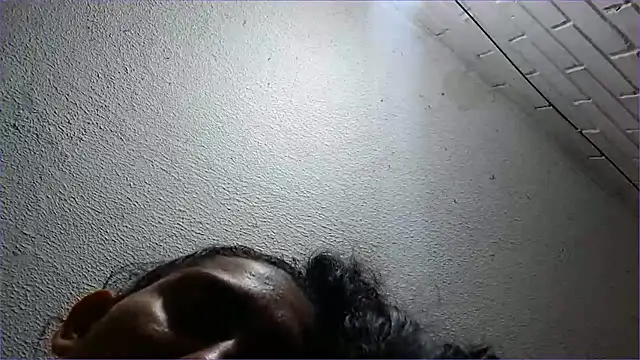 Snapshot of valeriaswang_Lucas chatting on July 2026 07:06:02 PM valeriaswang Lucas online show from July 2026 07:06:02 PM