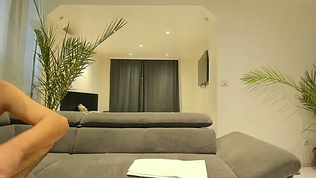 MissPanthera online show from January 2025 01:30:01 PM