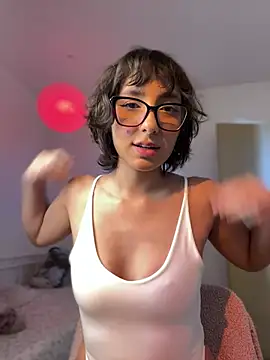 Snapshot of aurora_xoxo chatting on March 2026 05:39:01 PM aurora xoxo online show from March 2026 05:39:01 PM