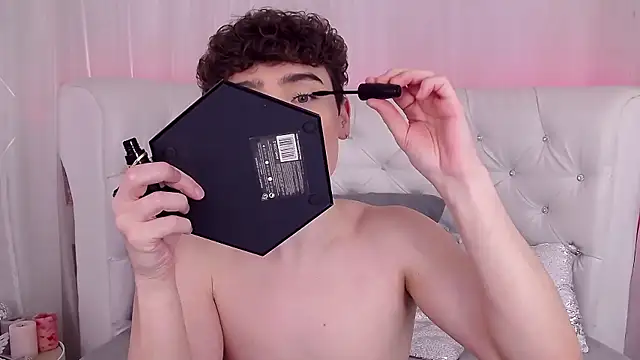 RobbyCharming online show from October 2025 03:51:02 AM