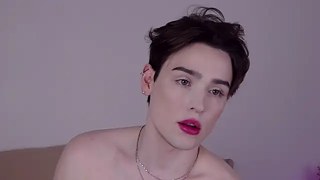 Snapshot of RobbyCharming chatting on May 2026 07:05:02 AM RobbyCharming online show from May 2026 07:05:02 AM