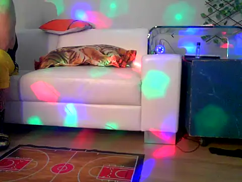 OSIRlS online show from February 2026 04:52:02 PM