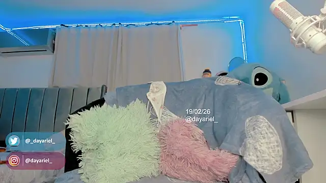 Yellowranger1 online show from February 2026 06:26:01 AM