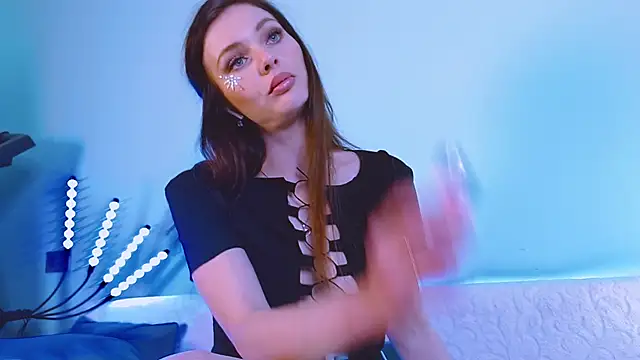 Snapshot of A_lic_E chatting on January 2025 01:22:01 AM A lic E online show from January 2025 01:22:01 AM