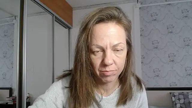 Snapshot of Popppka chatting on November 2025 12:18:01 PM Popppka online show from November 2025 12:18:01 PM