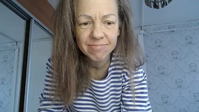 Snapshot of Popppka chatting on February 2026 12:58:02 PM Popppka online show from February 2026 12:58:02 PM