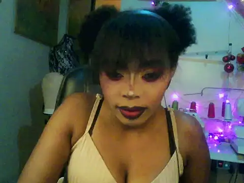 Snapshot of Anaconda2350 chatting on June 2026 11:28:01 PM Anaconda2350 online show from June 2026 11:28:01 PM