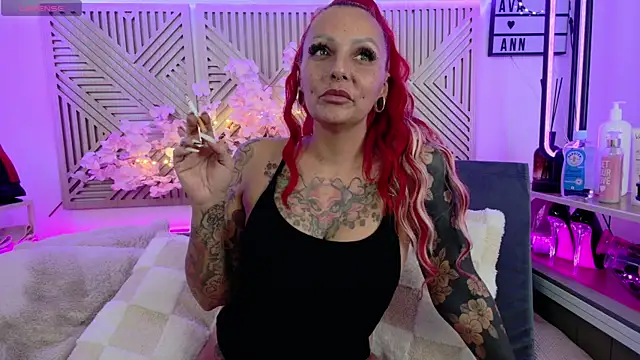 Ava Ann online show from November 2025 08:10:01 PM