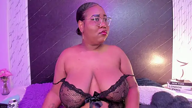 Darnellqueen online show from October 2025 03:46:02 AM