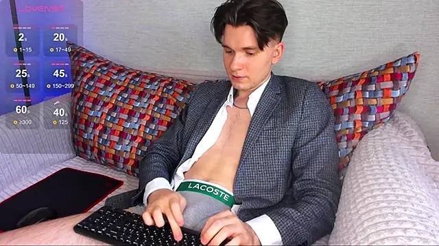 maxboy4 online show from March 2025 01:07:01 PM