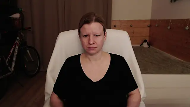 Snapshot of Exponent_5 chatting on December 2024 06:28:01 PM Exponent 5 online show from December 2024 06:28:01 PM