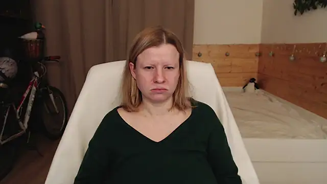 Snapshot of Exponent_5 chatting on December 2024 09:13:01 PM Exponent 5 online show from December 2024 09:13:01 PM