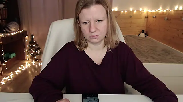 Snapshot of Exponent_5 chatting on December 2024 07:15:01 AM Exponent 5 online show from December 2024 07:15:01 AM