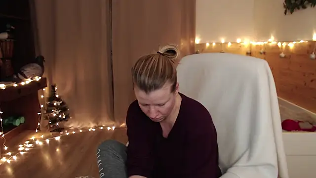 Snapshot of Exponent_5 chatting on January 2025 03:34:02 AM Exponent 5 online show from January 2025 03:34:02 AM