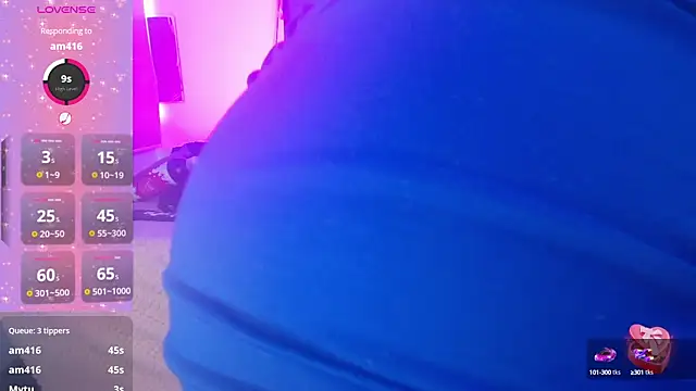 Snapshot of Miley_Walker1 chatting on March 2025 01:41:01 PM Miley Walker1 online show from March 2025 01:41:01 PM