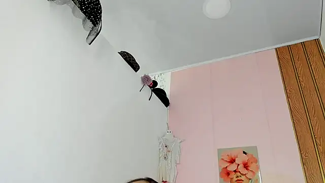 MarianaManzur online show from April 2026 09:39:33 PM