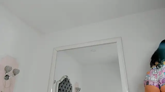 Valentina Ross  online show from February 2026 12:05:02 PM