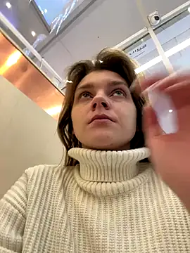 ValenciaShock online show from December 2025 07:06:01 AM