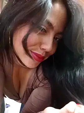 Snapshot of leah_passion chatting on September 2025 10:13:01 PM leah passion online show from September 2025 10:13:01 PM