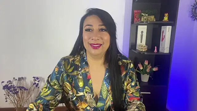 Snapshot of Karina_Yang chatting on July 2026 12:47:01 PM Karina Yang online show from July 2026 12:47:01 PM