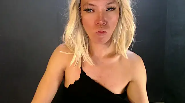 Rhianna wilson online show from January 2025 11:10:02 PM