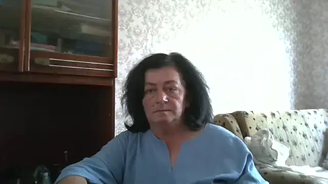 Snapshot of GypsiQueen2 chatting on June 2026 12:22:01 PM GypsiQueen2 online show from June 2026 12:22:01 PM