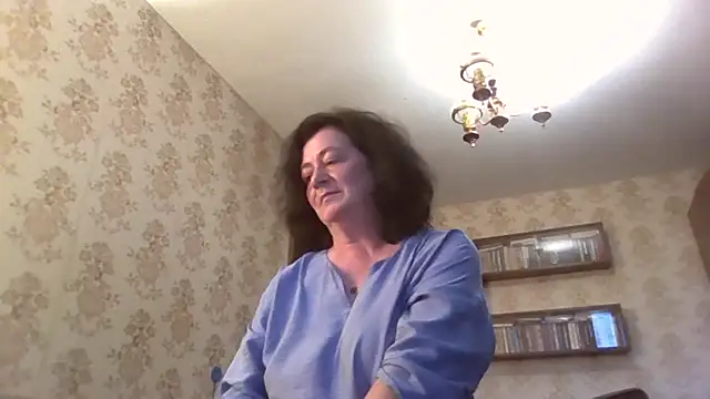 Snapshot of GypsiQueen2 chatting on July 2026 04:55:01 PM GypsiQueen2 online show from July 2026 04:55:01 PM