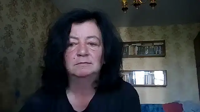 Snapshot of GypsiQueen2 chatting on July 2026 06:19:02 AM GypsiQueen2 online show from July 2026 06:19:02 AM
