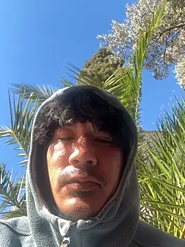 juniiorre online show from October 2025 08:51:01 AM