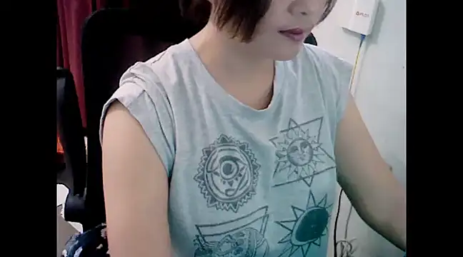 makemefallin online show from December 2024 11:38:02 PM