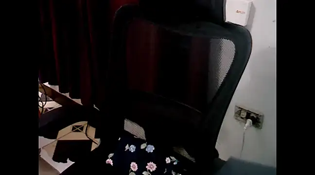 makemefallin online show from January 2025 01:42:02 PM