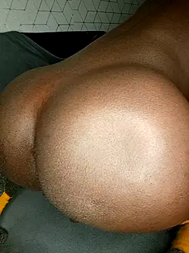 Texanguy01 online show from October 2025 01:47:02 AM