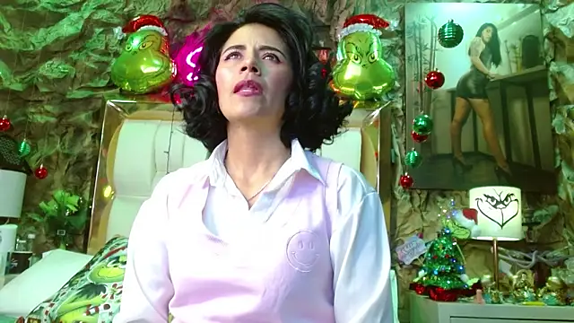 Snapshot of sharoon_cheerry chatting on December 2024 08:00:01 PM sharoon cheerry online show from December 2024 08:00:01 PM