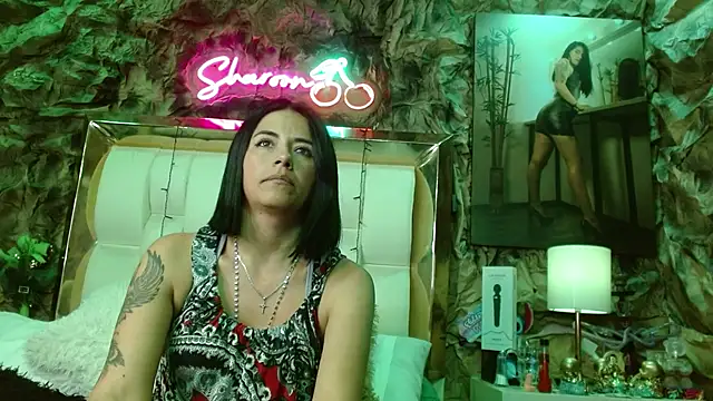 Snapshot of sharoon_cheerry chatting on January 2025 07:31:02 PM sharoon cheerry online show from January 2025 07:31:02 PM