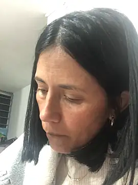 Snapshot of sharoon_cheerry chatting on February 2025 01:09:02 AM sharoon cheerry online show from February 2025 01:09:02 AM