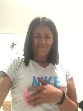 Snapshot of sharoon_cheerry chatting on February 2025 07:04:02 PM sharoon cheerry online show from February 2025 07:04:02 PM