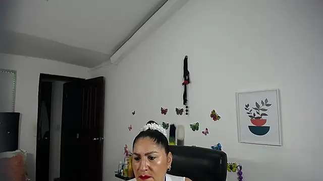 Snapshot of mature_bigboobs10 chatting on February 2025 04:39:02 AM mature bigboobs10 online show from February 2025 04:39:02 AM