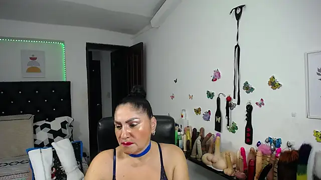Snapshot of mature_bigboobs10 chatting on September 2025 05:45:02 AM mature bigboobs10 online show from September 2025 05:45:02 AM