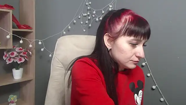 NinaFlawlees online show from February 2026 07:13:02 AM