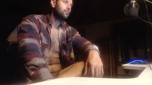 Snapshot of cashmasterzobistone chatting on March 2025 03:00:02 AM cashmasterzobistone online show from March 2025 03:00:02 AM