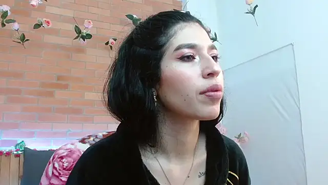Snapshot of adriscute chatting on June 2026 02:36:02 AM adriscute online show from June 2026 02:36:02 AM