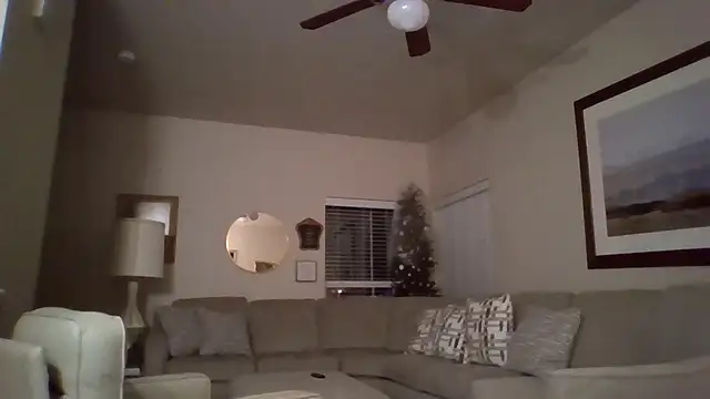 Stratus3031 online show from March 2026 02:19:01 AM