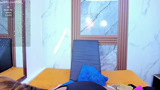 HannyMansonh online show from October 2025 03:32:01 AM