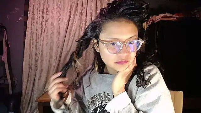 Hathorlove online show from February 2026 06:44:02 AM