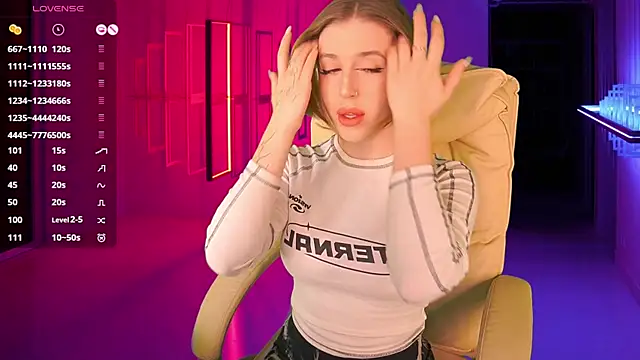 PenellopaRaw online show from January 2025 02:18:01 PM