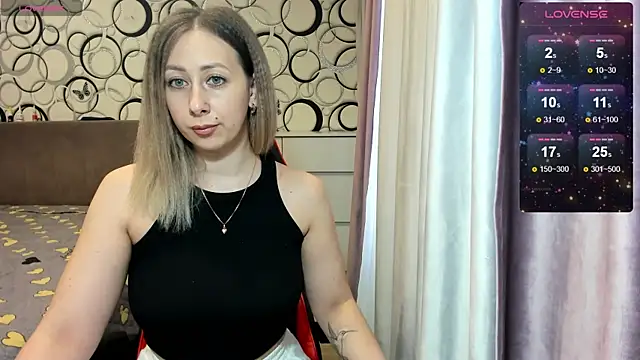 Snapshot of KristinaVegasss chatting on February 2025 09:56:02 AM KristinaVegasss online show from February 2025 09:56:02 AM