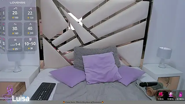 Naughty  Mom online show from January 2025 12:05:01 PM