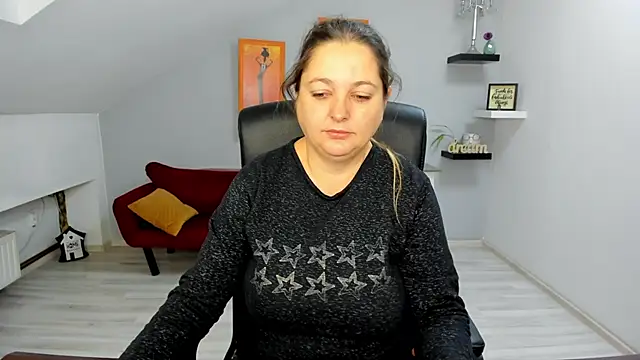 LollaGirl online show from November 2025 04:23:02 AM