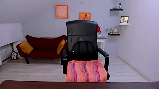 LollaGirl online show from February 2026 04:19:02 AM